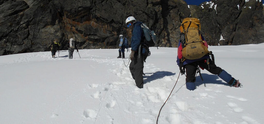 climbers-on-the-stanley-plateau-in-the-Rwenzori-Mountains-in-Uganda-Nandi-Adventures